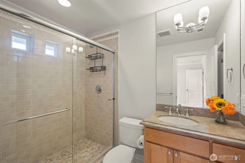 Property photo for 1308 100th Avenue Ne, Bellevue photo 24