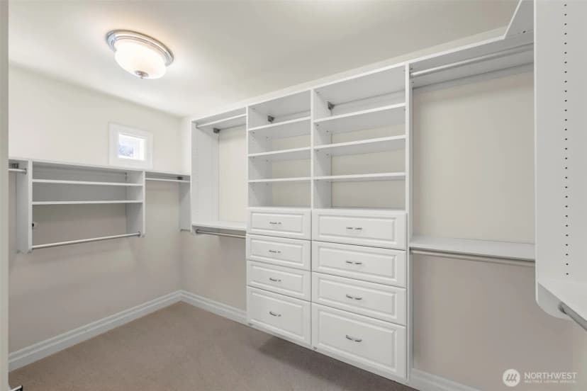 Property photo for 1308 100th Avenue Ne, Bellevue photo 17
