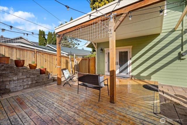 Property photo for 916 E Marine View Drive, Everett photo 4