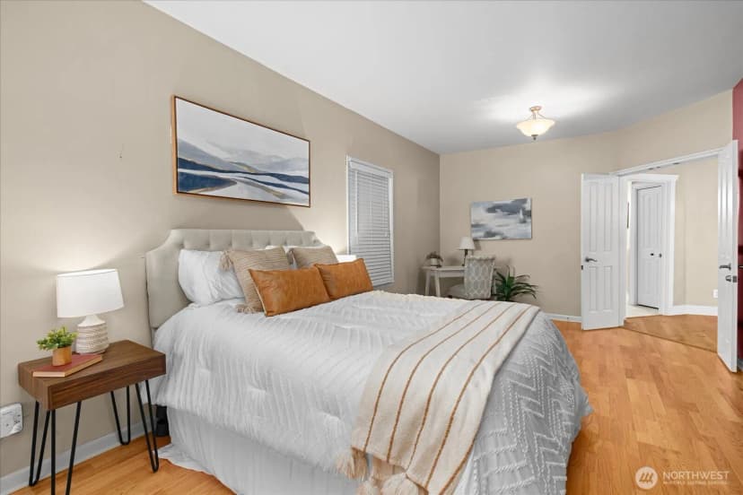 Property photo for 916 E Marine View Drive, Everett photo 17