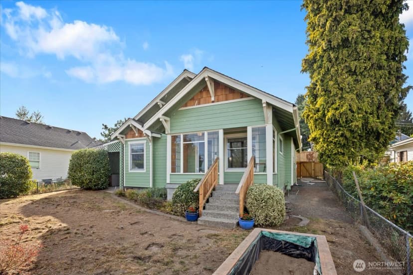 Property photo for 916 E Marine View Drive, Everett photo 26