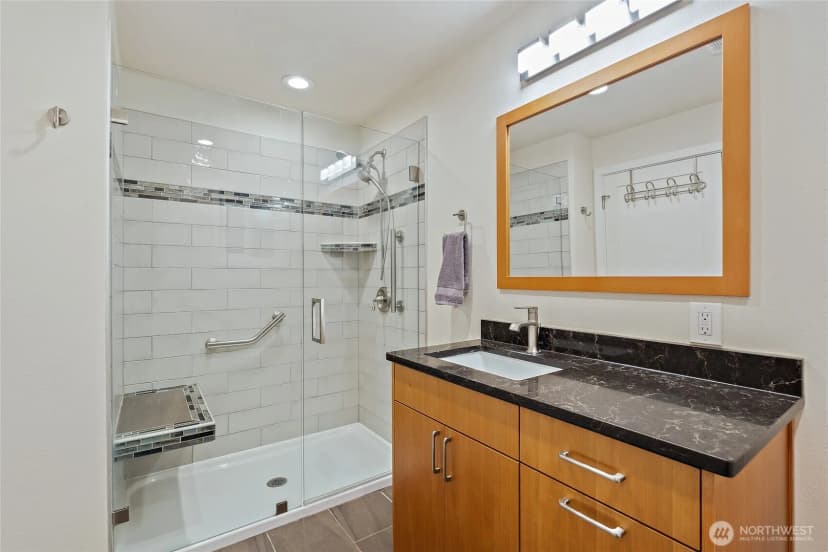 Property photo for 18483 47th Place Ne, Lake Forest Park photo 14