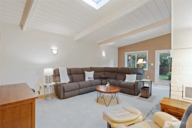 Property photo for 18483 47th Place Ne, Lake Forest Park photo 5