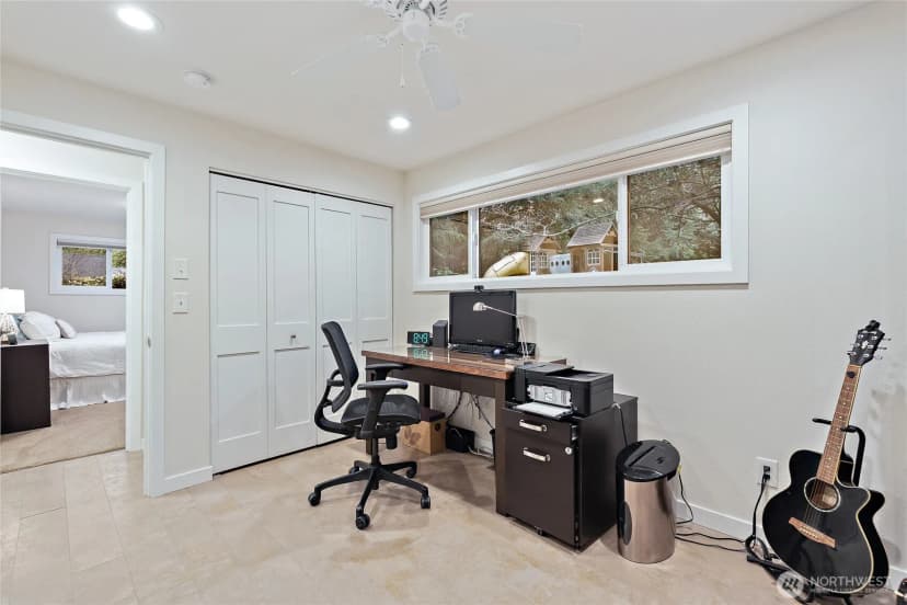 Property photo for 18483 47th Place Ne, Lake Forest Park photo 19