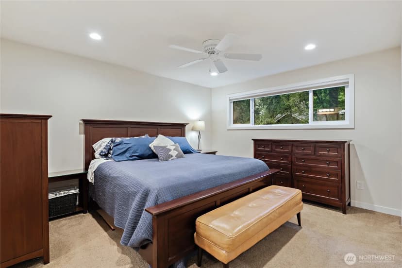 Property photo for 18483 47th Place Ne, Lake Forest Park photo 12