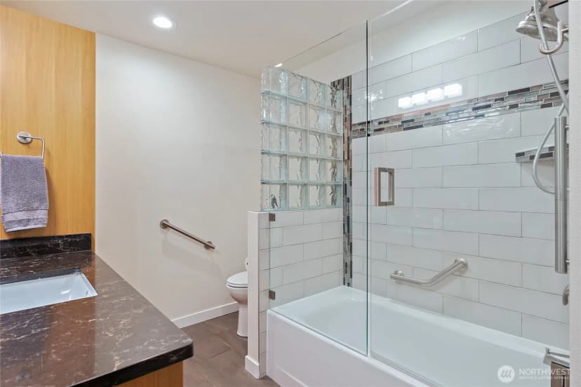 Property photo for 18483 47th Place Ne, Lake Forest Park photo 20