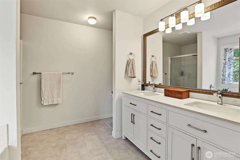 Property photo for 4019 159th Street Ct E, Tacoma photo 22