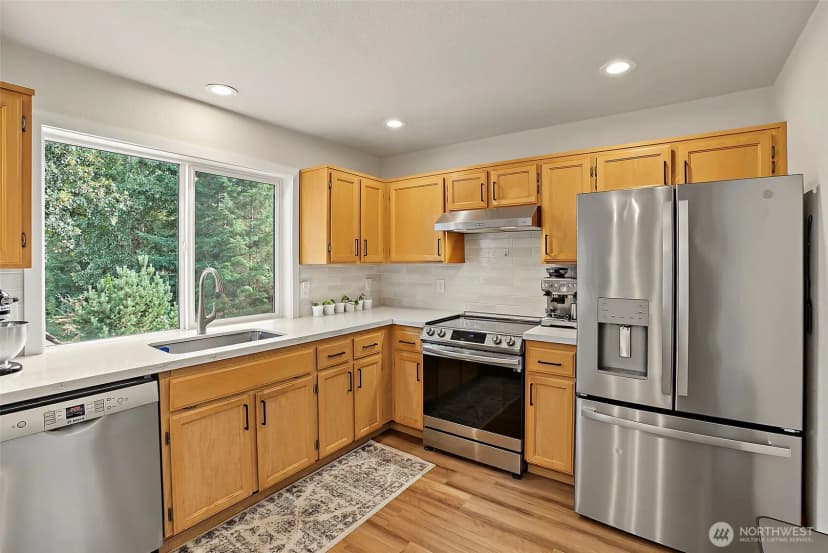 Property photo for 4019 159th Street Ct E, Tacoma photo 9