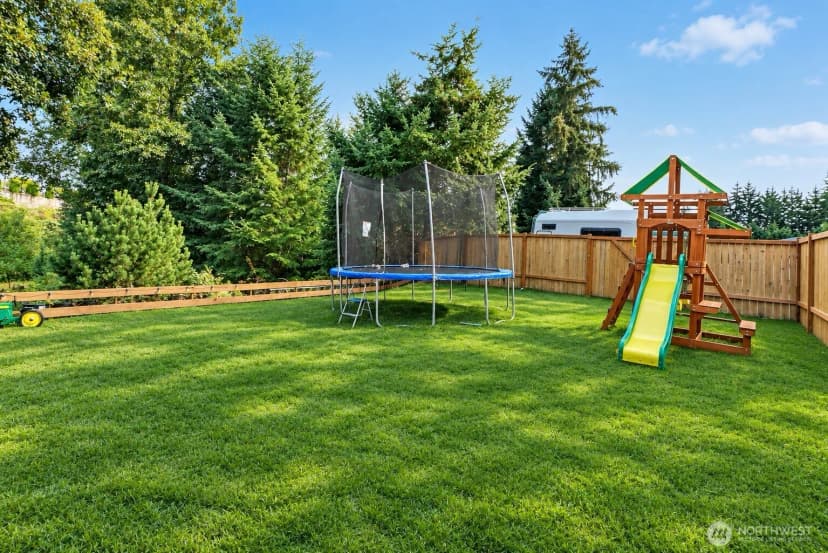 Property photo for 4019 159th Street Ct E, Tacoma photo 15