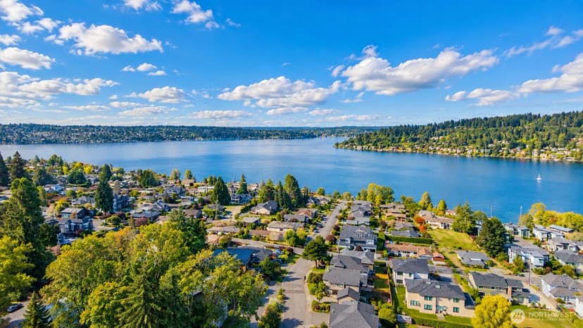 Property photo for 3804 Meadow Avenue N, Renton photo 5
