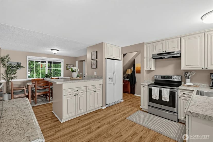 Property photo for 14627 57th Place W, Edmonds photo 2