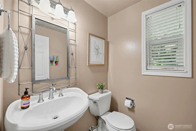 Property photo for 14627 57th Place W, Edmonds photo 15