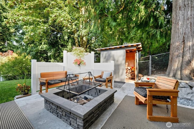 Property photo for 14627 57th Place W, Edmonds photo 17