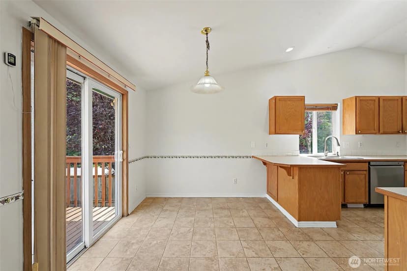 Property photo for 3011 12th Street Pl Sw, Puyallup photo 9
