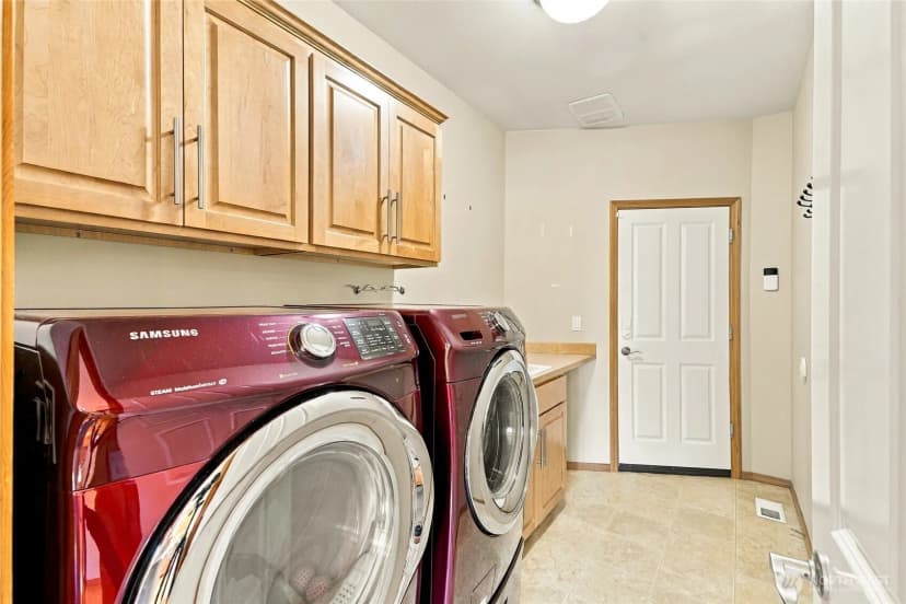 Property photo for 11605 6th Avenue Ne, Marysville photo 23