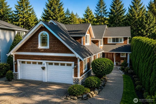 Property photo for 11612 Ne 107th Lane, Kirkland photo 2