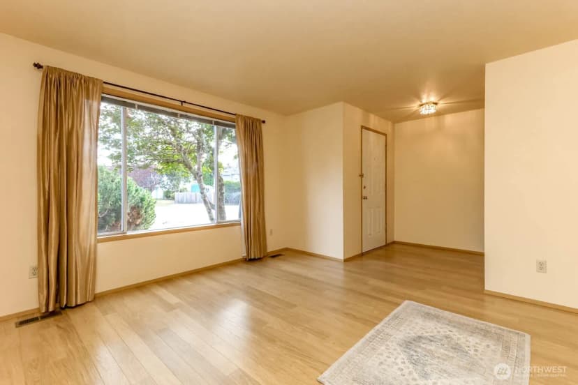 Property photo for 34702 31st Court Sw, Federal Way photo 5