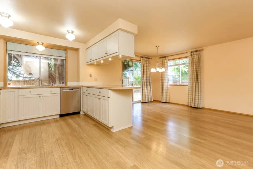 Property photo for 34702 31st Court Sw, Federal Way photo 13
