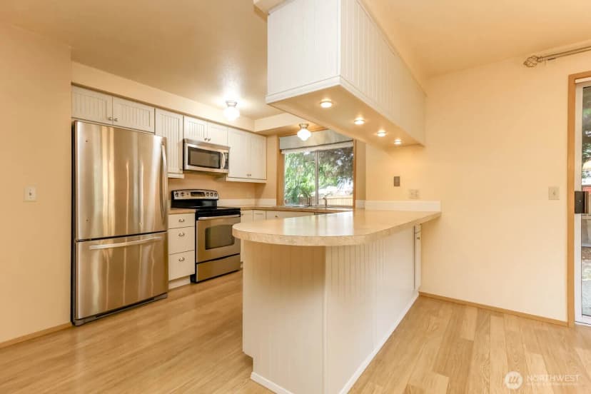 Property photo for 34702 31st Court Sw, Federal Way photo 14