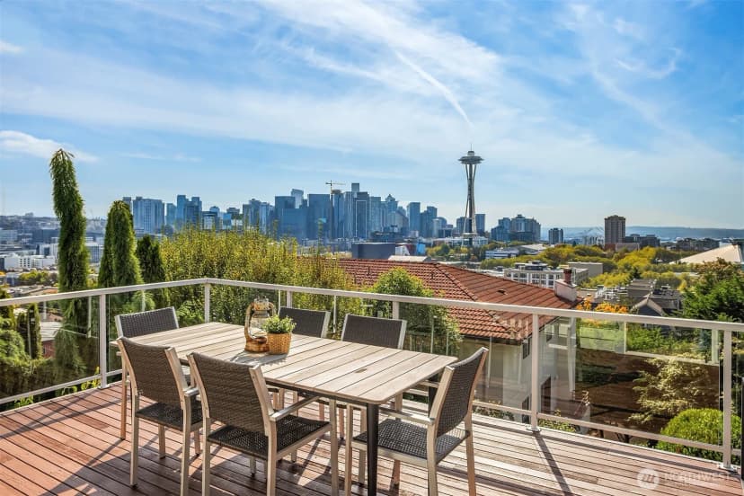 Property photo for 163 Ward Street, Seattle photo 13