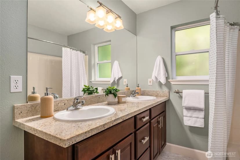 Property photo for 10405 Ne 151st Place, Bothell photo 27