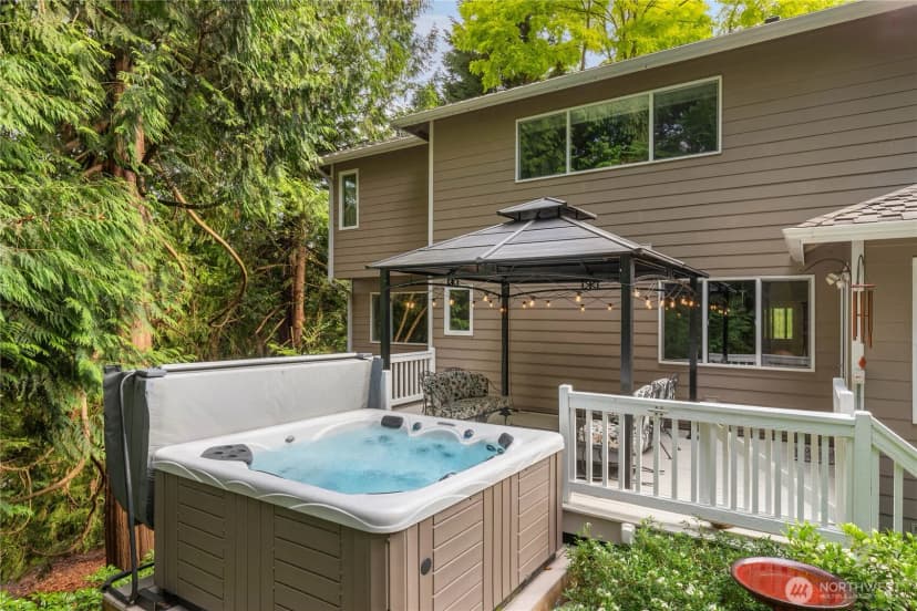 Property photo for 10405 Ne 151st Place, Bothell photo 18