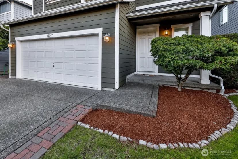 Property photo for 22907 Se 271st Place, Maple Valley photo 2