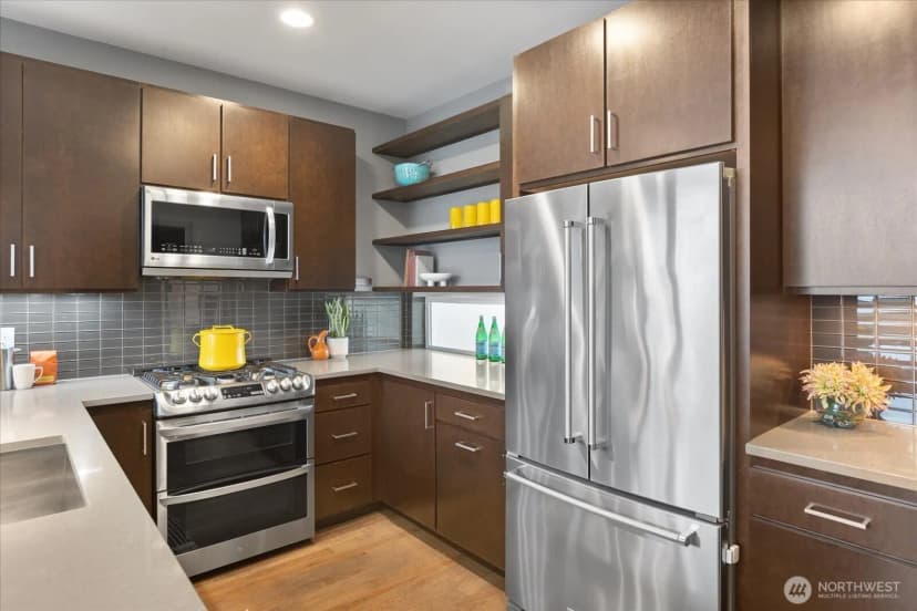 Property photo for 2426 Nw 64th Street #c, Seattle photo 8