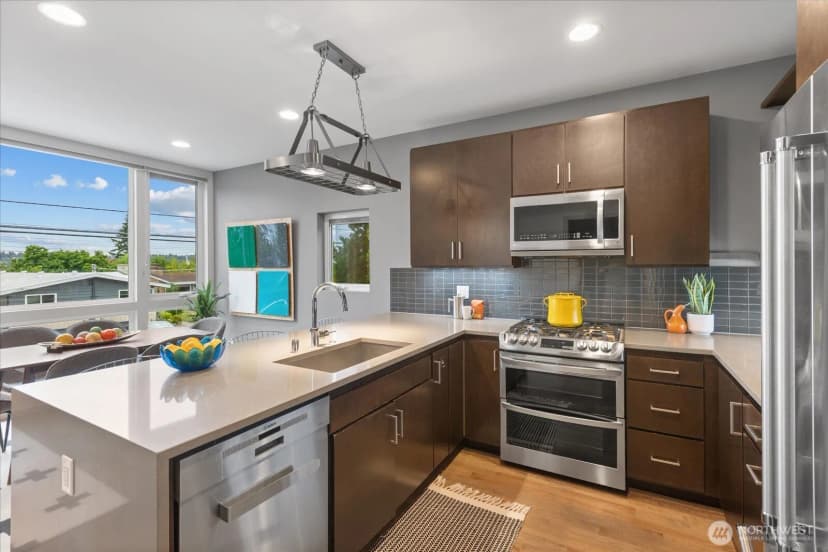 Property photo for 2426 Nw 64th Street #c, Seattle photo 10