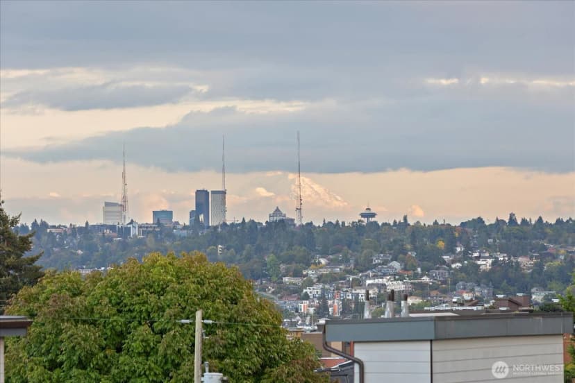 Property photo for 2426 Nw 64th Street #c, Seattle