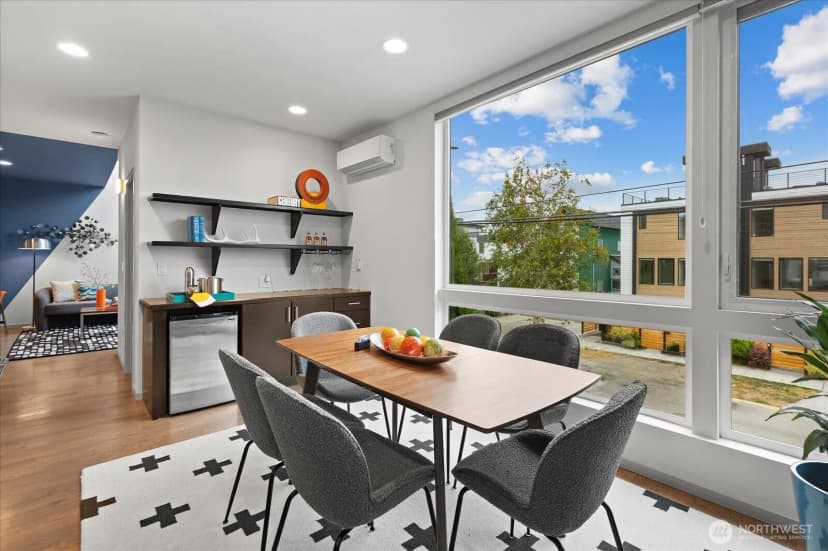 Property photo for 2426 Nw 64th Street #c, Seattle photo 11