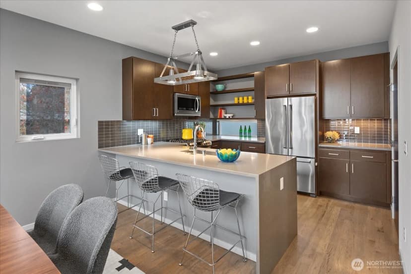 Property photo for 2426 Nw 64th Street #c, Seattle photo 9