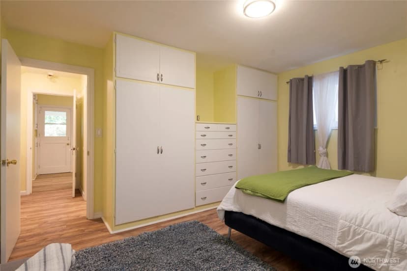 Property photo for 11321 30th Avenue Ne, Seattle photo 24