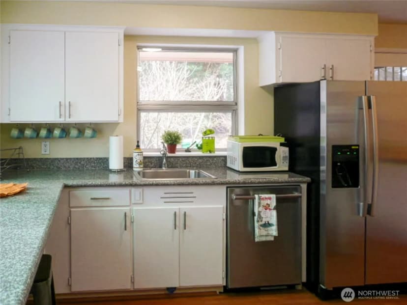 Property photo for 11321 30th Avenue Ne, Seattle photo 6