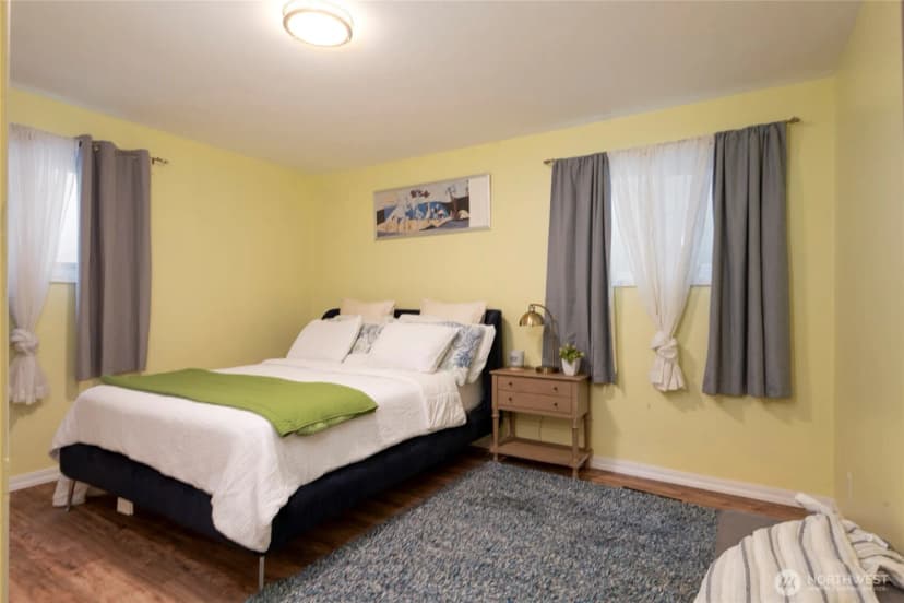 Property photo for 11321 30th Avenue Ne, Seattle photo 23