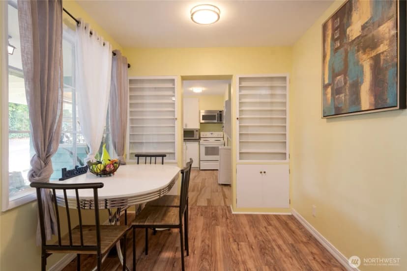 Property photo for 11321 30th Avenue Ne, Seattle photo 16