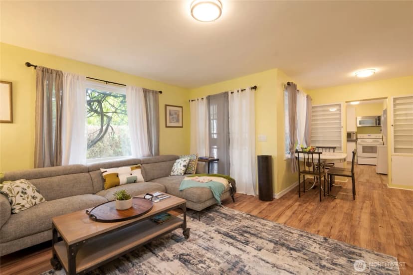 Property photo for 11321 30th Avenue Ne, Seattle photo 10