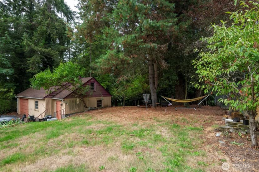 Property photo for 13325 30th Avenue Ne, Seattle photo 7