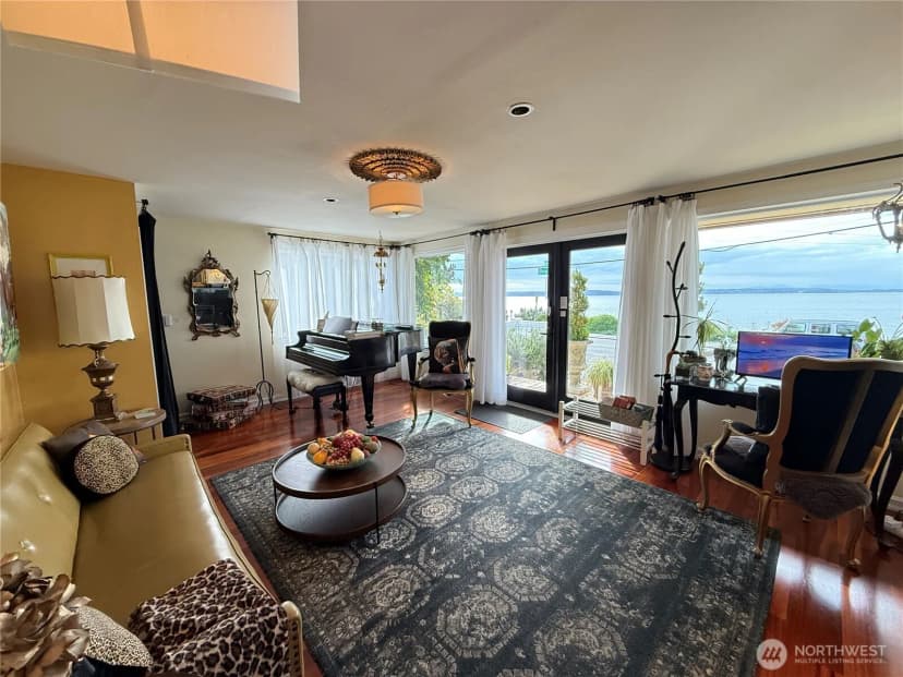 Property photo for 4030 Beach Drive Sw, Seattle photo 7