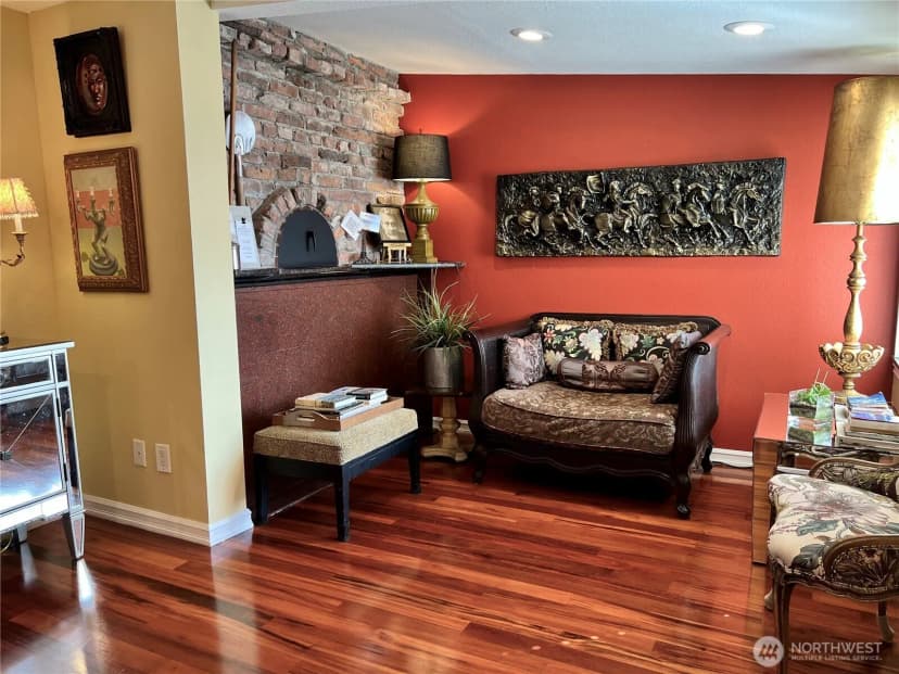 Property photo for 4030 Beach Drive Sw, Seattle photo 11