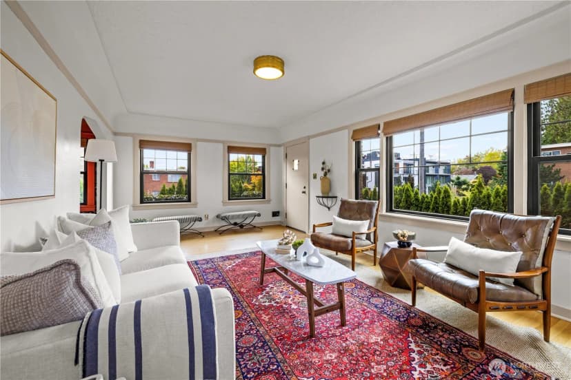 Property photo for 2355 45th Avenue Sw, Seattle photo 5