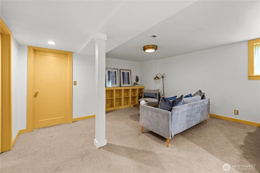 Property photo for 2355 45th Avenue Sw, Seattle photo 22