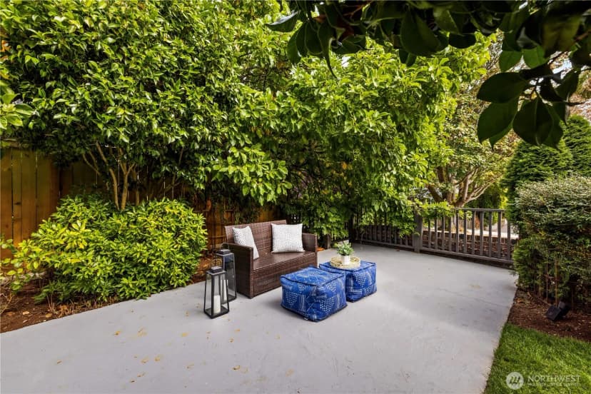 Property photo for 2355 45th Avenue Sw, Seattle photo 28