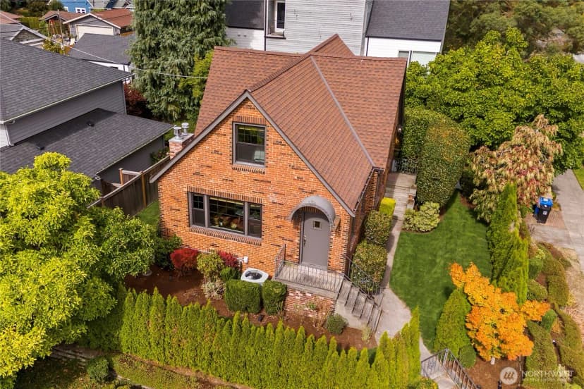 Property photo for 2355 45th Avenue Sw, Seattle photo 36