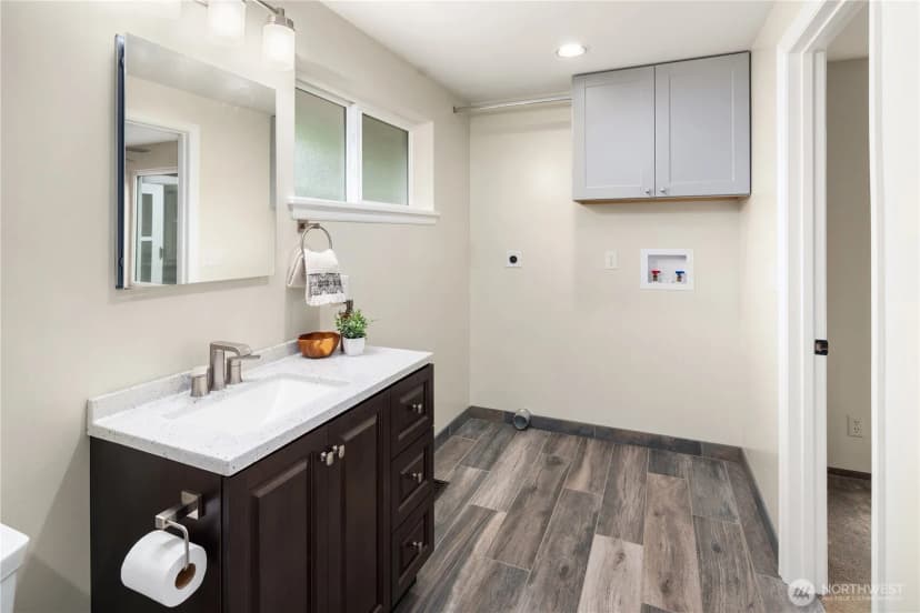 Property photo for 570 Se Andrews Street, Issaquah photo 12