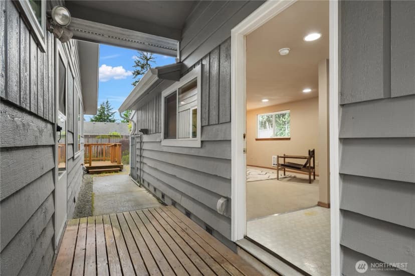 Property photo for 570 Se Andrews Street, Issaquah photo 17