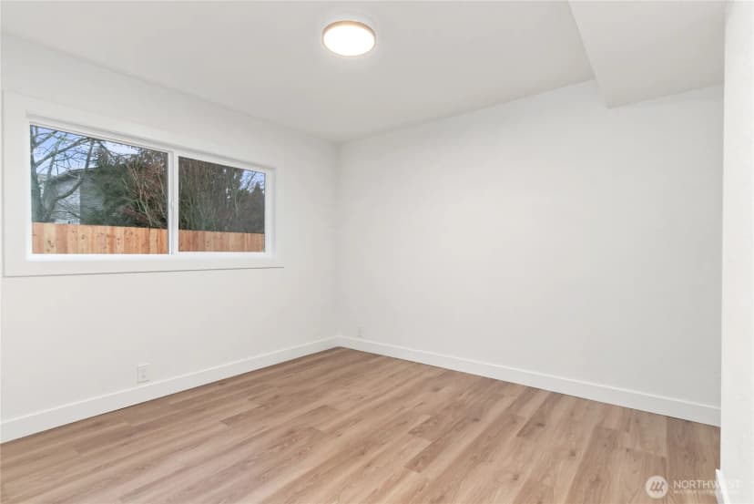 Property photo for 20733 Elberta Road, Lynnwood photo 31