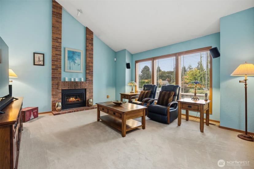 Property photo for 23504 19th Drive Se, Bothell photo 3