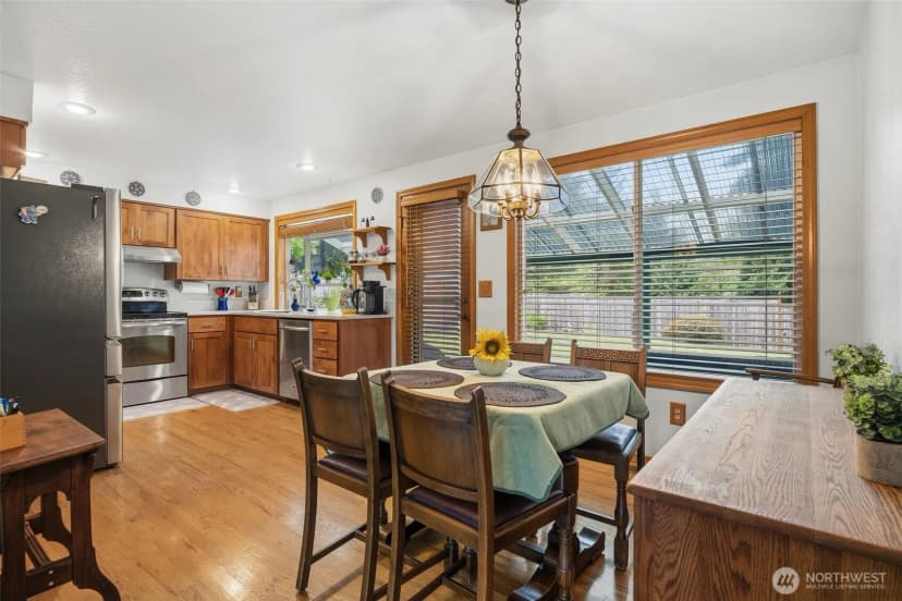 Property photo for 23504 19th Drive Se, Bothell photo 9