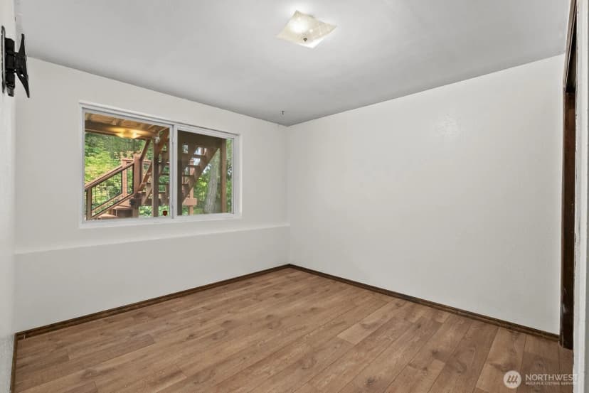 Property photo for 10827 Williams Way Sw, Lakewood photo 25